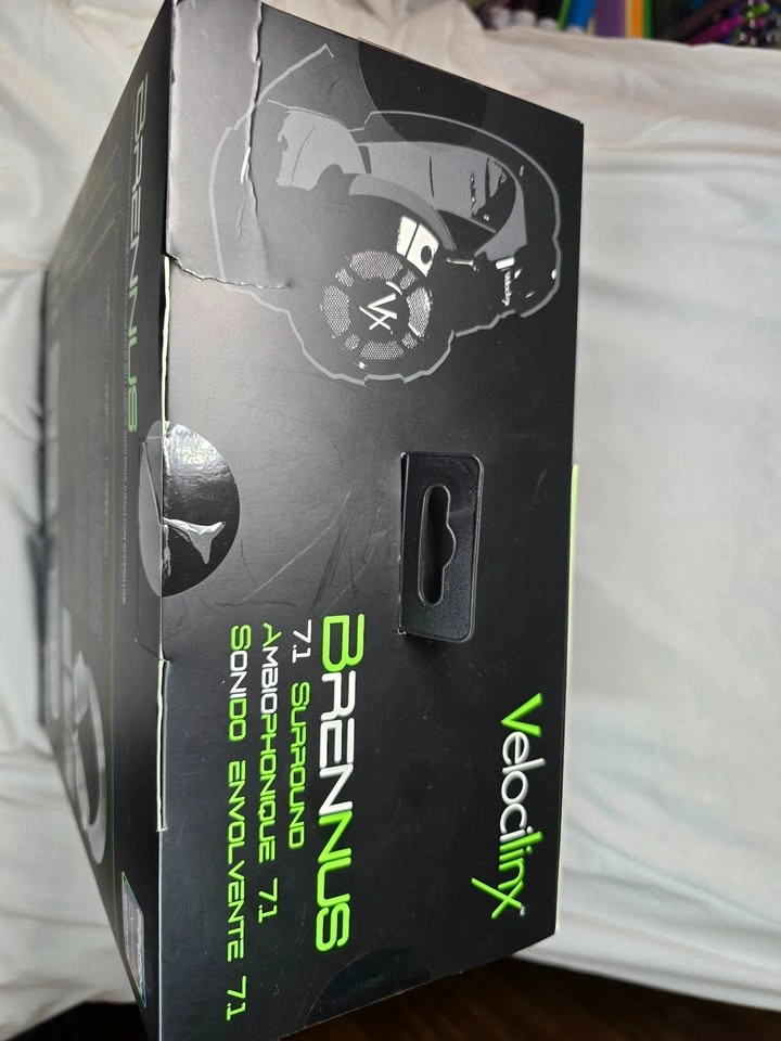 BRAND NEW Velocilinx Brennus RGB Noise Cancelling USB Gaming Hea - photo 2