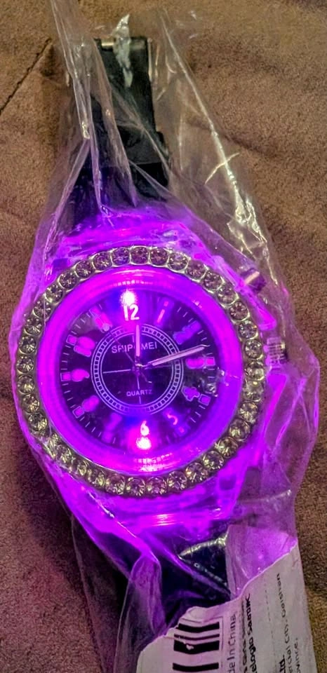 LED Light Flash Luminous Silicone Fashion Watch - photo 5