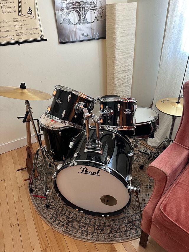 Pearl Drumkit for sale or trade