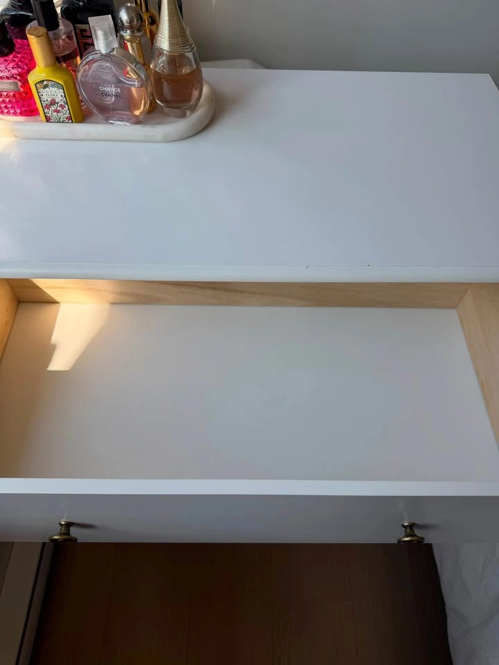 White Dresser - photo 4