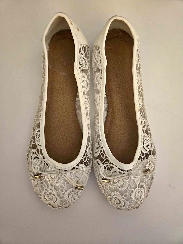 White Lace Ballet Flats