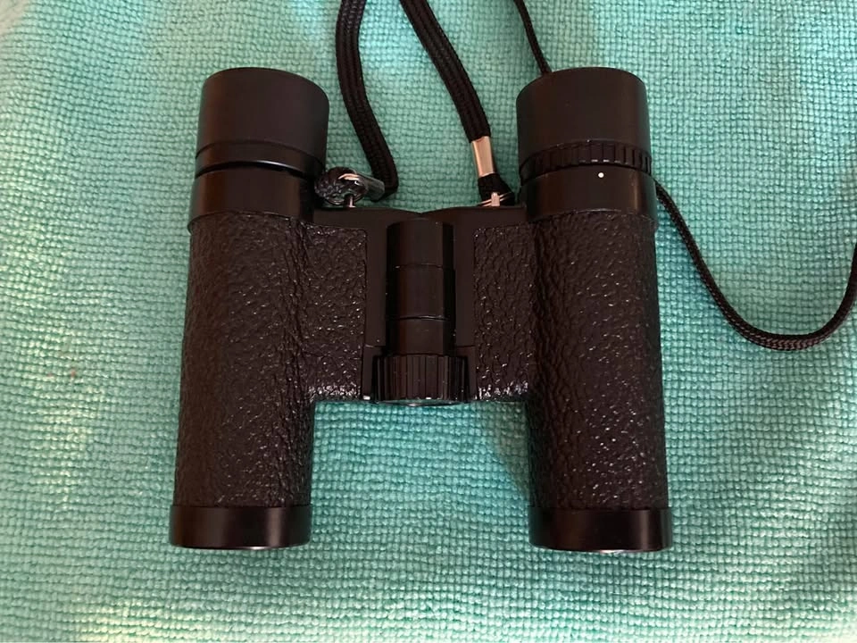Vintage Pentax 7x20 Compact Binoculars - 7.5 Field Of View - photo 3