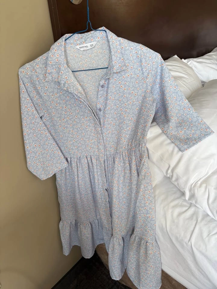 Girl dress worn once size 9-10