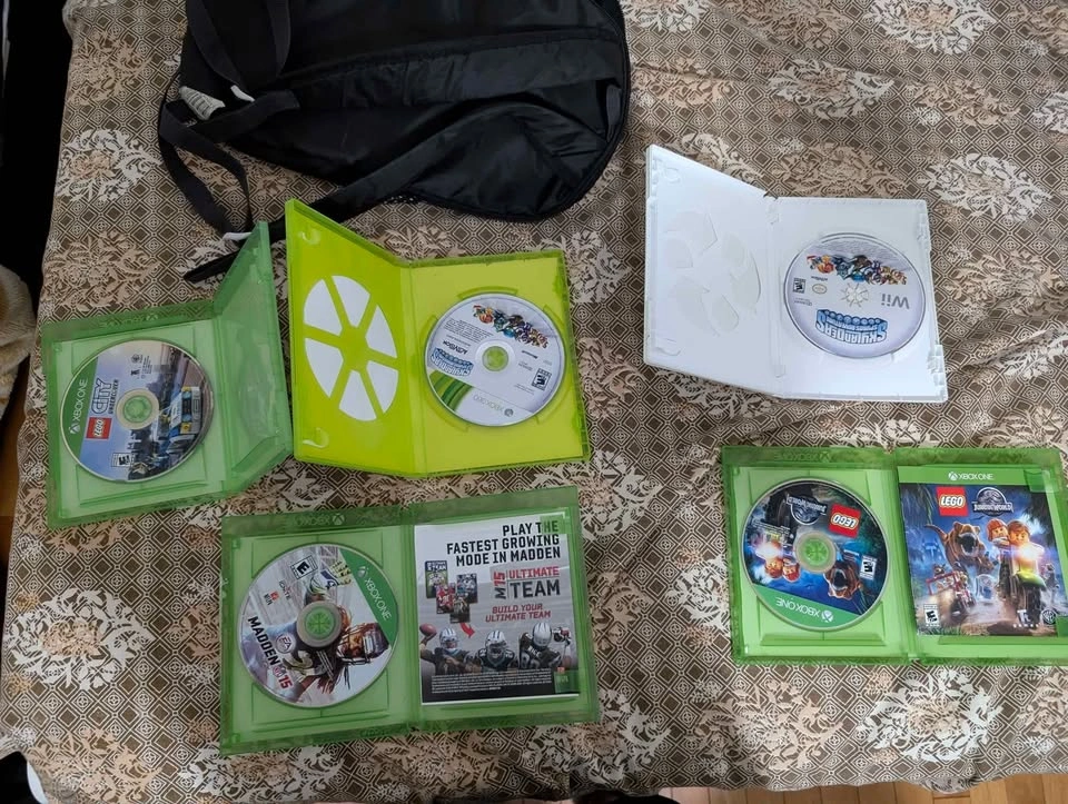 Xbox games and Wii game - photo 2