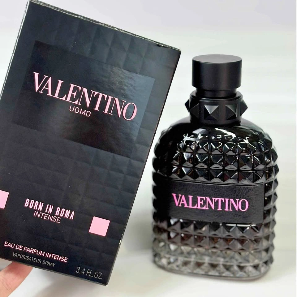 Valentino Uomo Born In Roma Intense 3.4 fl. oz.