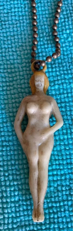 Vintage 1940’s Pin-Up Girl Keychain/Novelty Charm