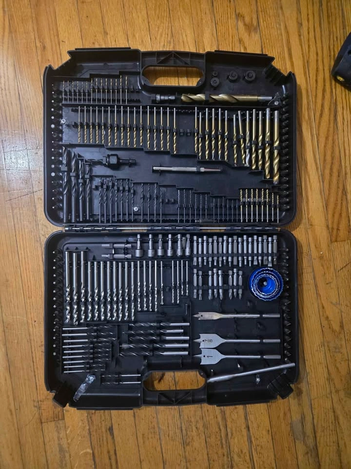 Handyman Starter Set: Jigsaw, Soldering Tool, and Dremel - photo 5