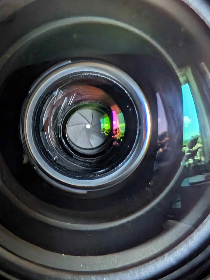 Sony 18-55mm f/3.5-5.6 OSS Lens - photo 3