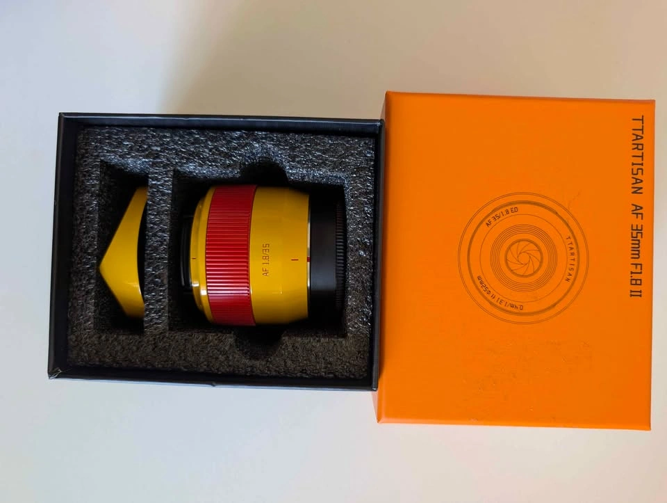 TTArtisan AF 35mm f/1.8 II Lens – Limited Edition Yellow/Red - photo 2