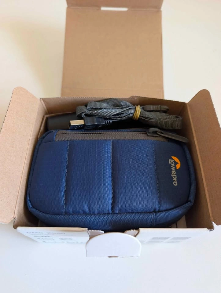 Panasonic LUMIX DMC-ZS60 4K Digital Camera Bundle - photo 5