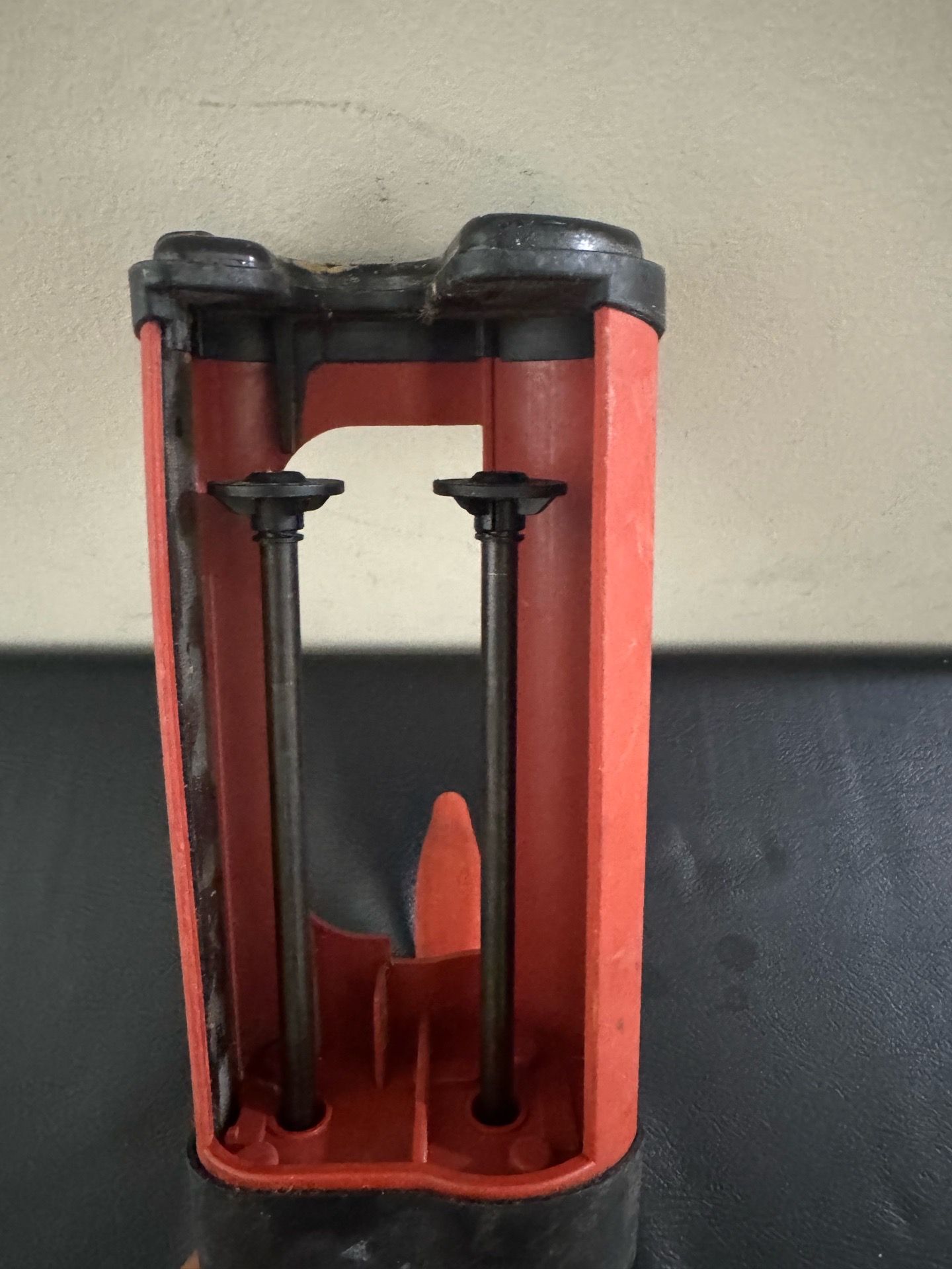 Epoxy caulk gun - photo 4