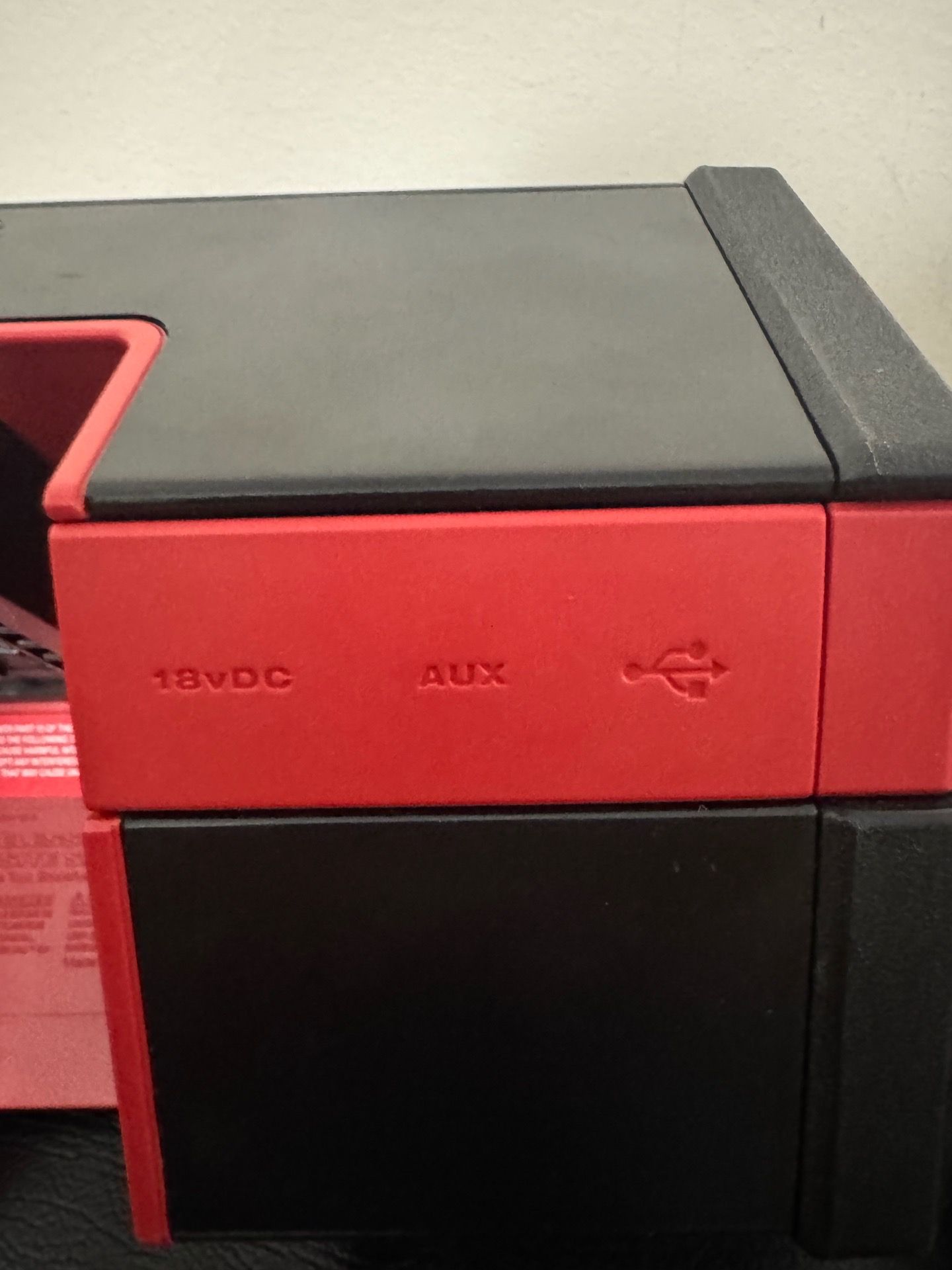 Milwaukee Bluetooth speaker - photo 4