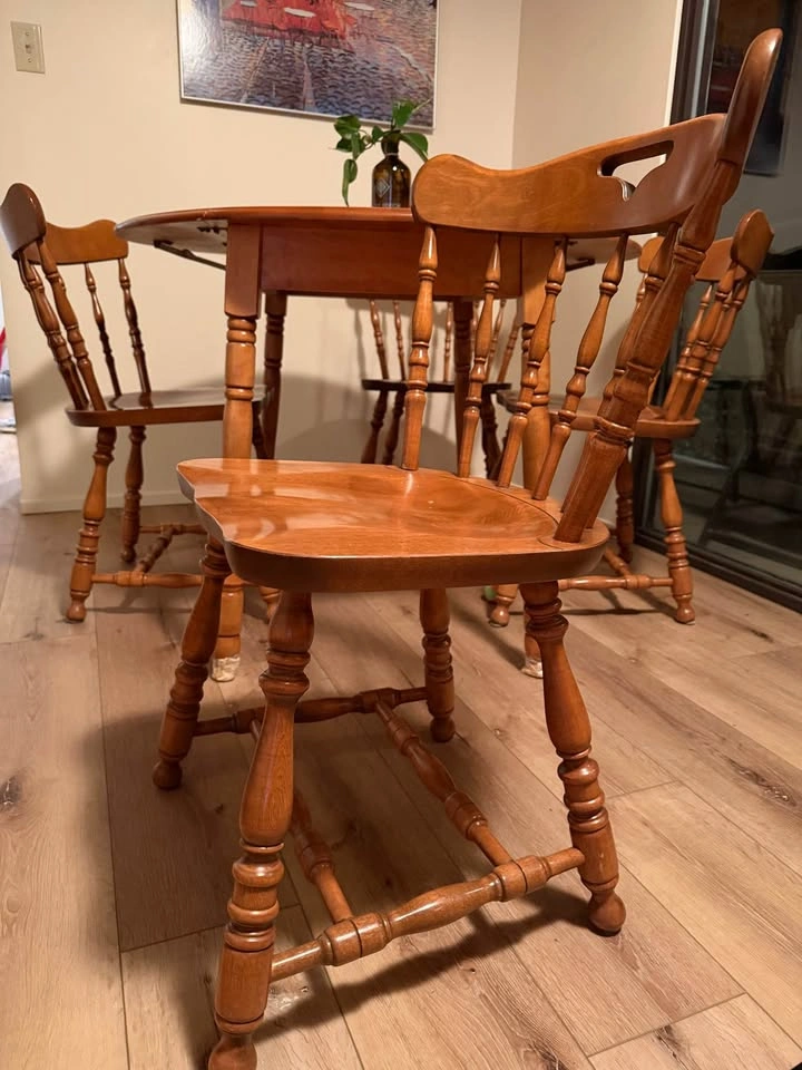 Round Wood Dining Table with 4 Chairs - photo 2