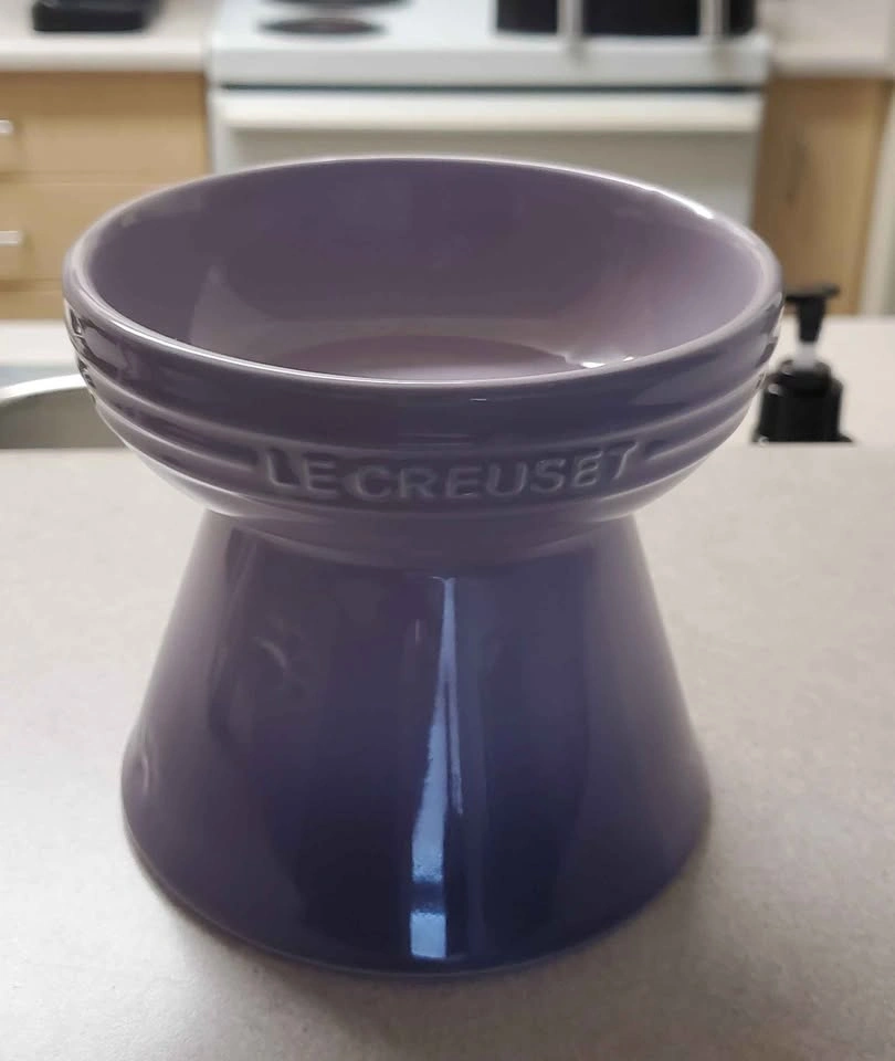 Le Creuset High Stand Pet Bowl - photo 2