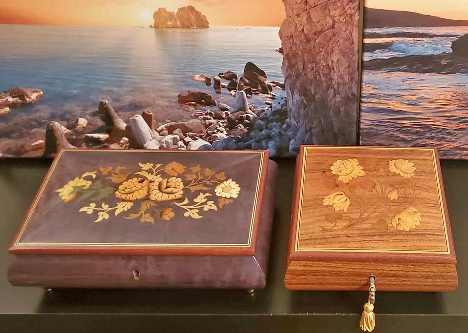 Vintage 1970's/80's Lador Italian Inlaid Wood Music Boxes