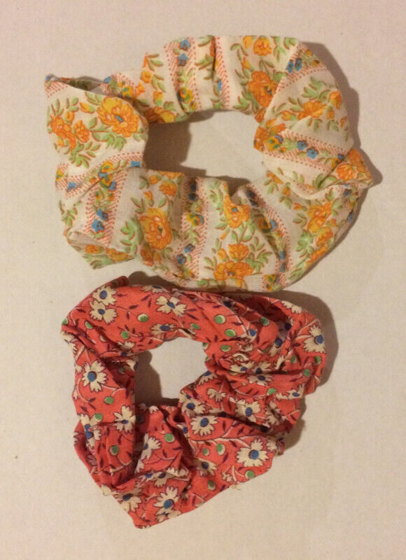 Scrunchies Hair Elastics Vintage Floral Set For Sale - New