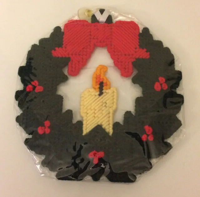 Christmas Wreath Window Decoration For Sale - New, Handmade thumbnail
