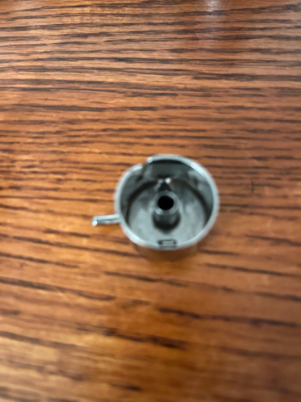 Sewing Machine Bobbin Case Replacement Part For Sale - photo 2