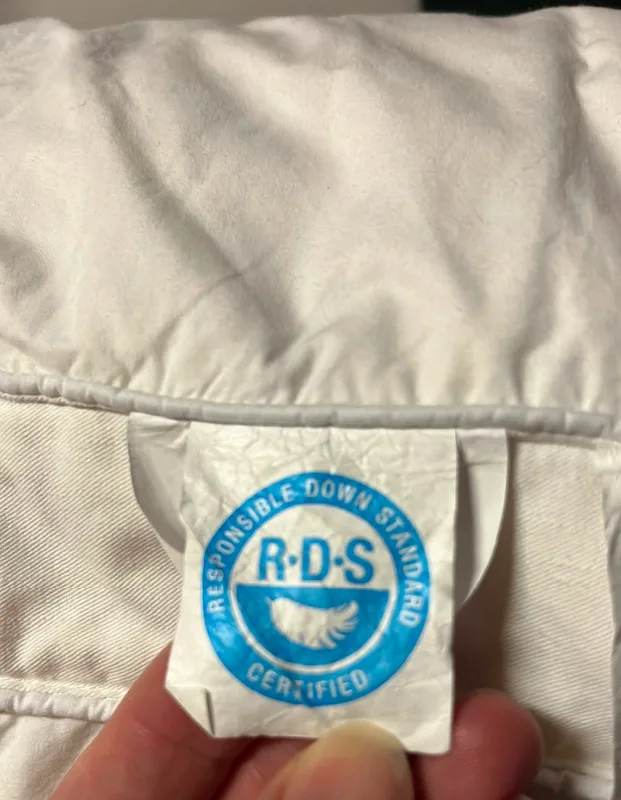 Pillow Down and Feather 3-Layer Gusset Cotton For Sale image indicator(3)