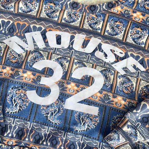Y2K "MOUSE 32" Varsity Graphic Cropped Sweatshirt - photo 2