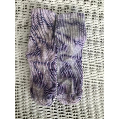 Y2K Vibe Purple & White Tie-Dye Athletic Grip Socks - photo 2