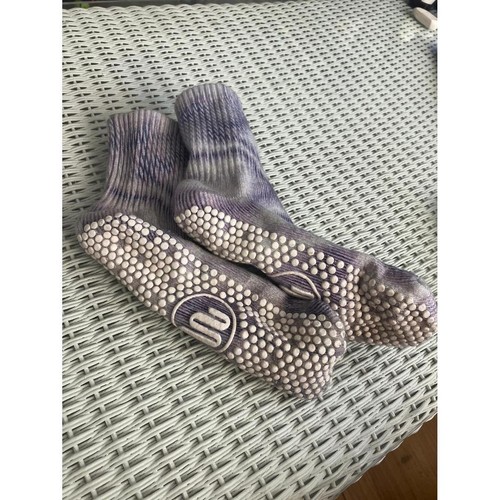 Y2K Vibe Purple & White Tie-Dye Athletic Grip Socks - photo 3