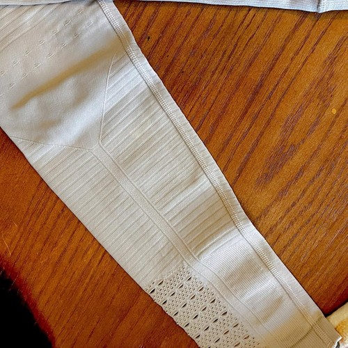 Gymshark Energy Seamless "Taupe" Laser Cut Leggings (Small) - photo 4