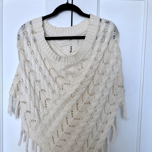 Mudd Cozy Boho Cream Knit Fringed Poncho (OS)
