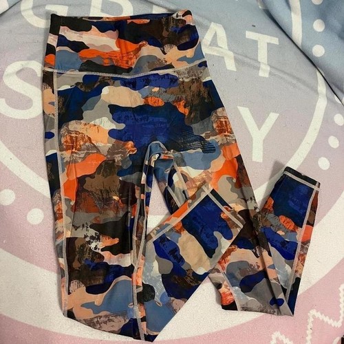 Fabletics Anywhere Motion365® Leggings (Zion, Small)