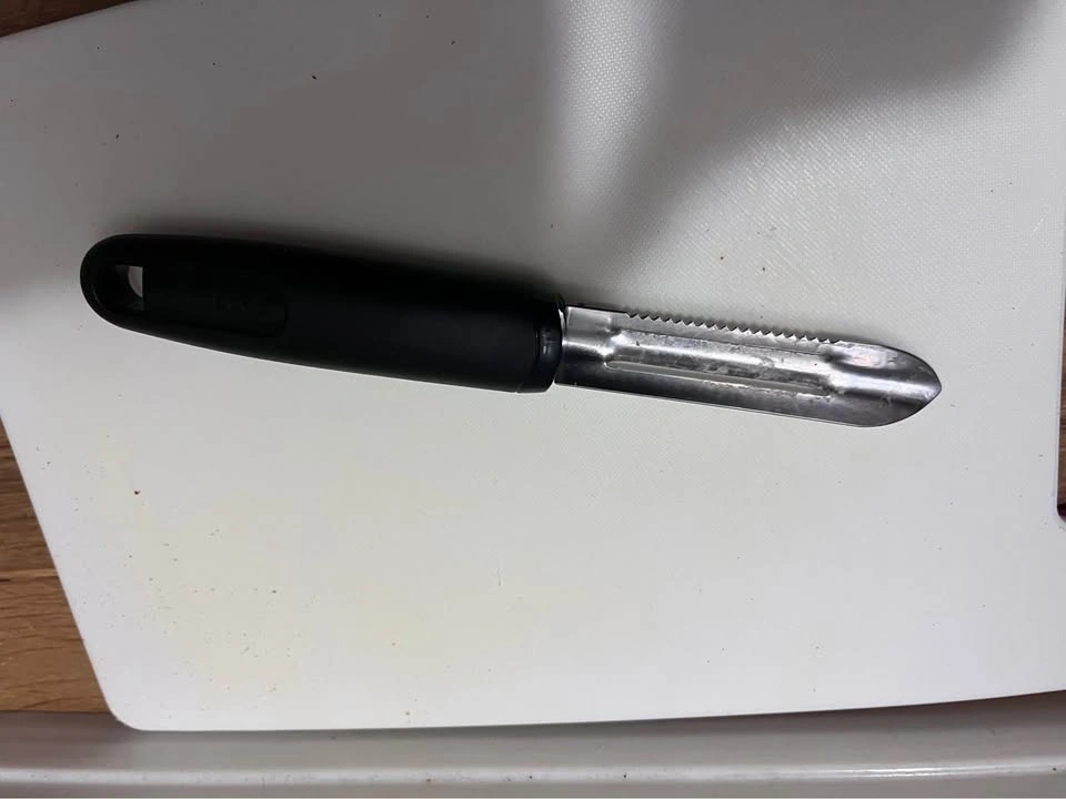 GoodCook Swivel Peeler - photo 2