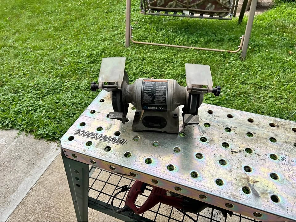 Delta Bench Grinder
