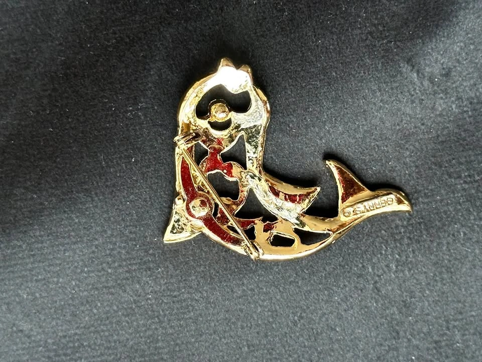 Vintage Gerry's Gold Tone Fish Pin Brooch - Red Rhinestone Eye - photo 4