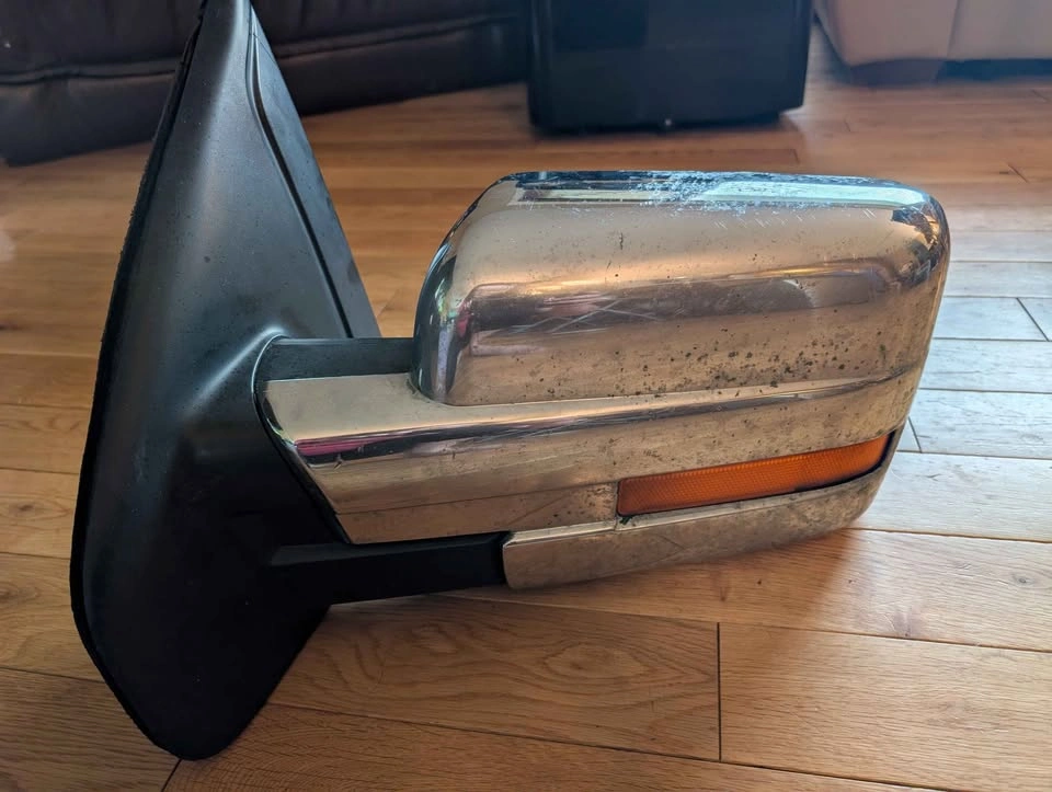Drivers Side Truck Mirror - photo 2