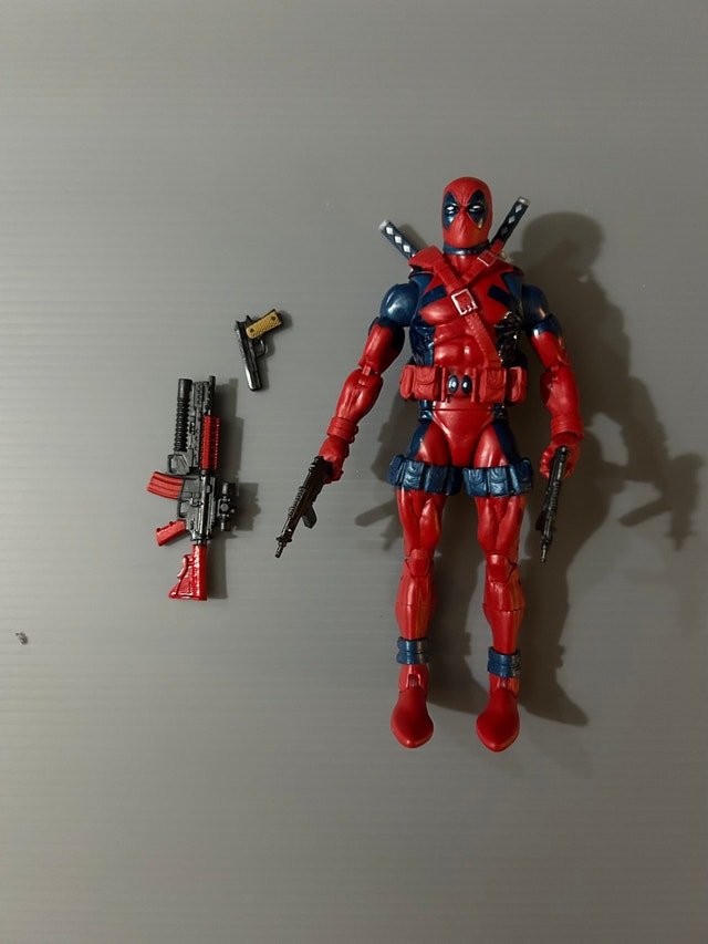 Marvel Legends Deadpool 80th Anniversary