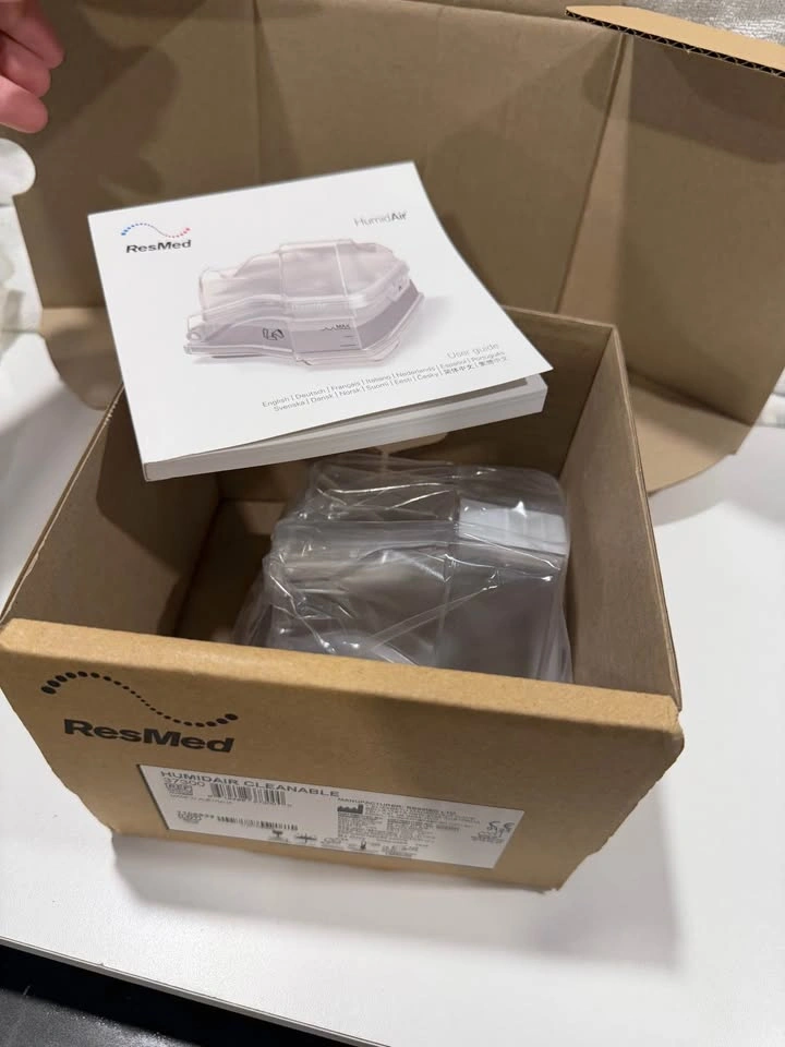 Philips Respironics CPAP Machine with Humidifier & Accessories - photo 4