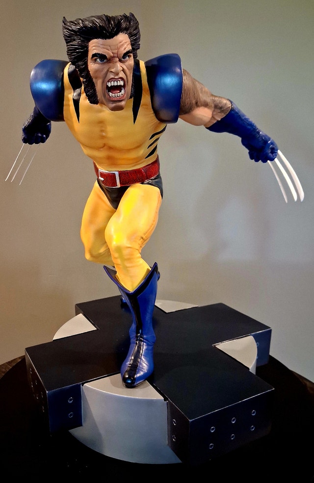 Wolverine Comiquette 1/4 Statue Exclusive - photo 2