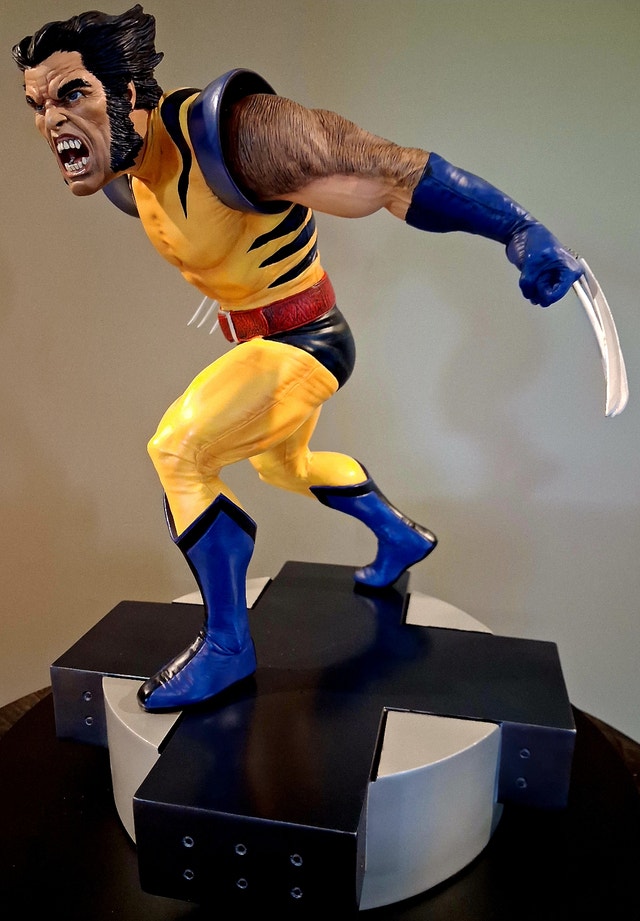 Wolverine Comiquette 1/4 Statue Exclusive - photo 3