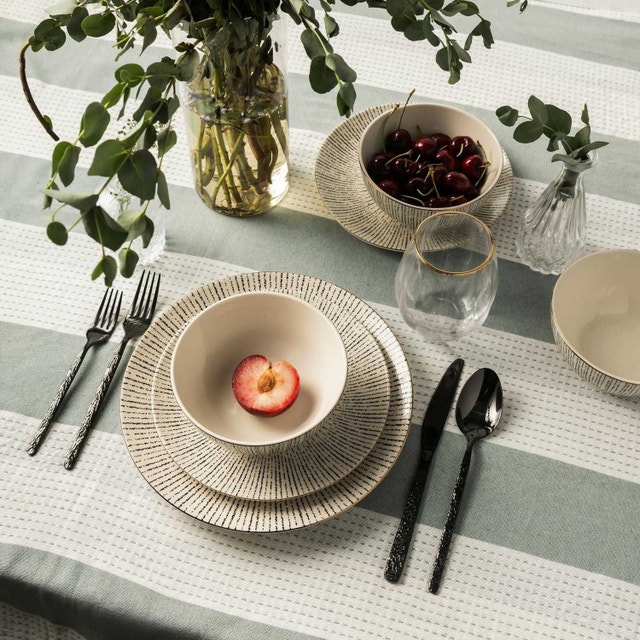 14 piece Thyme & Table Riley Ceramic Dinnerware Set - photo 2