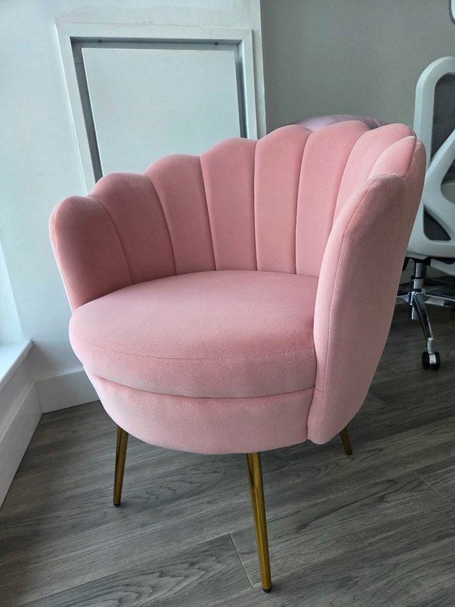Pink Petal Chair - Hendrix Velvet Accent Chair - photo 3