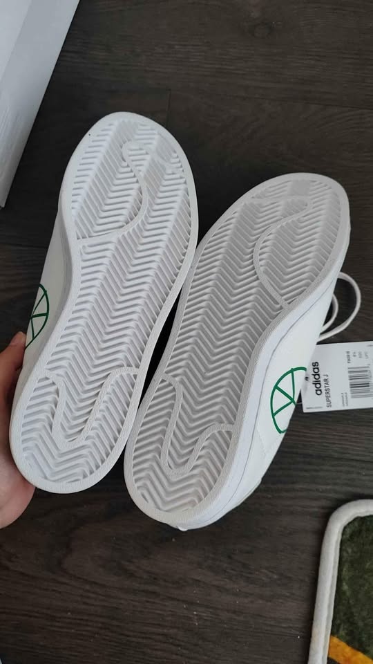 Brand New In Box Adidas Superstar Junior - photo 2