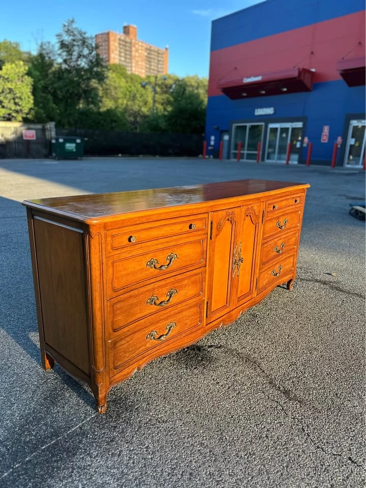 MCM 11 Drawer Dresser - photo 2