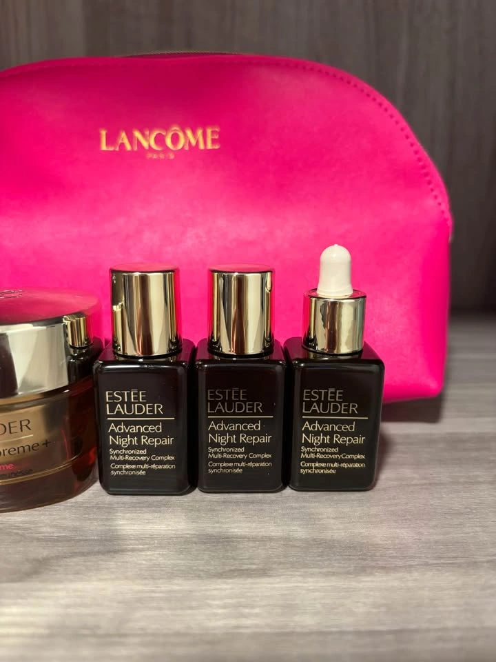 Estée Lauder Face Cream, Night Repair Serums & Lancôme Bag - photo 2