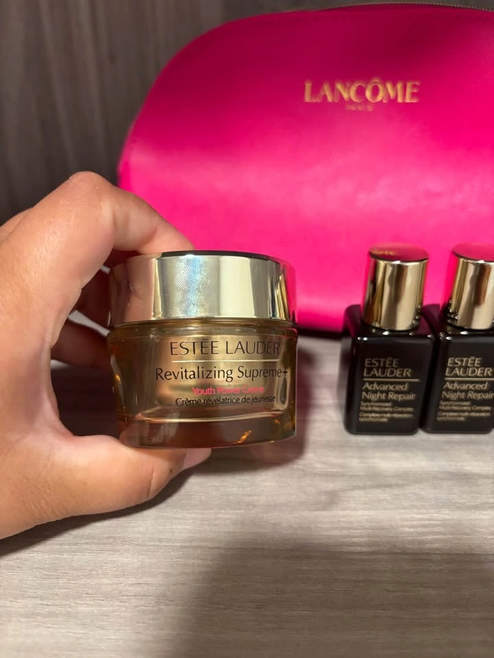 Estée Lauder Face Cream, Night Repair Serums & Lancôme Bag - photo 3