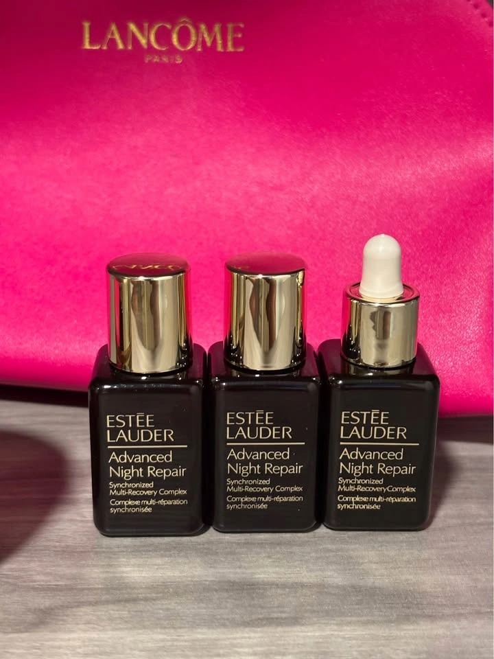 Estée Lauder Face Cream, Night Repair Serums & Lancôme Bag - photo 5