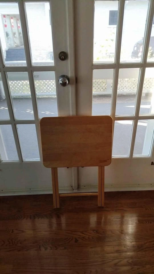 Solid Pine Folding TV Tray Table - photo 5