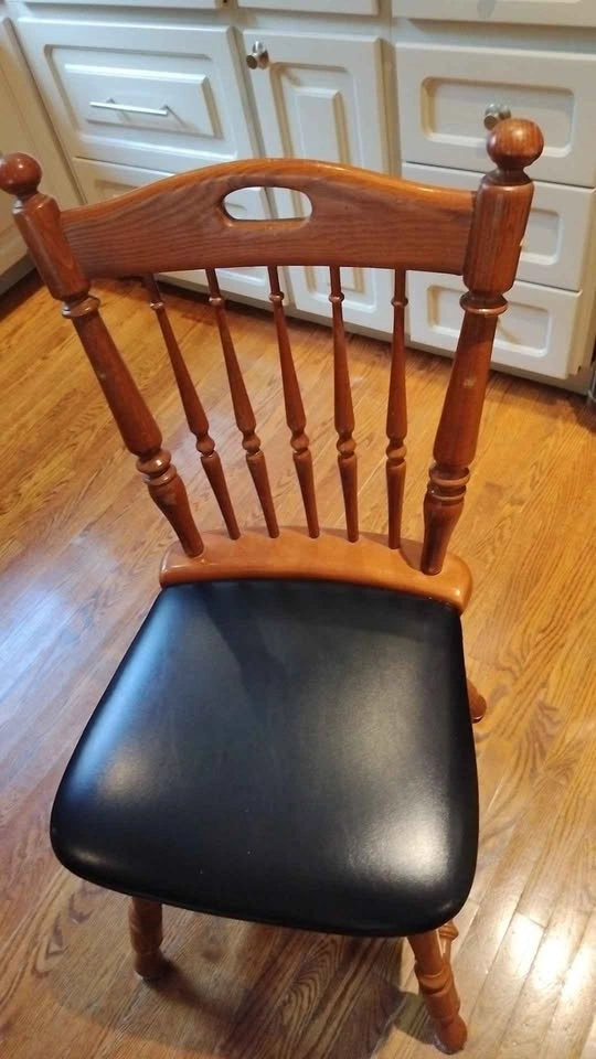 Oak 7-Piece Dining Set with 6 Chairs - photo 2