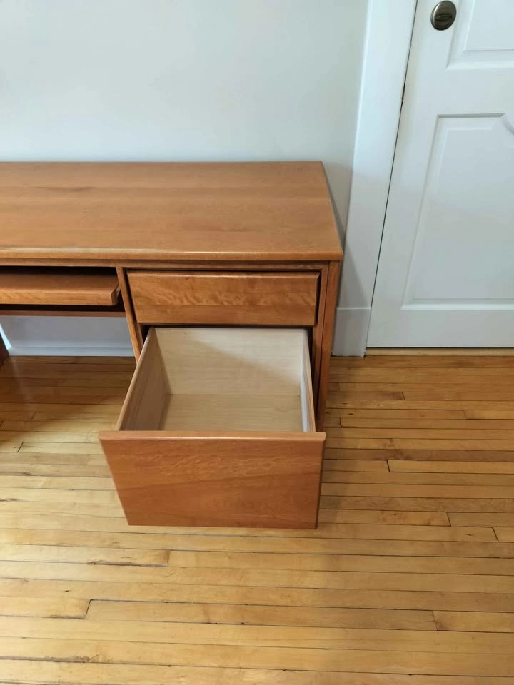 Solid Oak Computer Desk with Keyboard Tray - photo 3