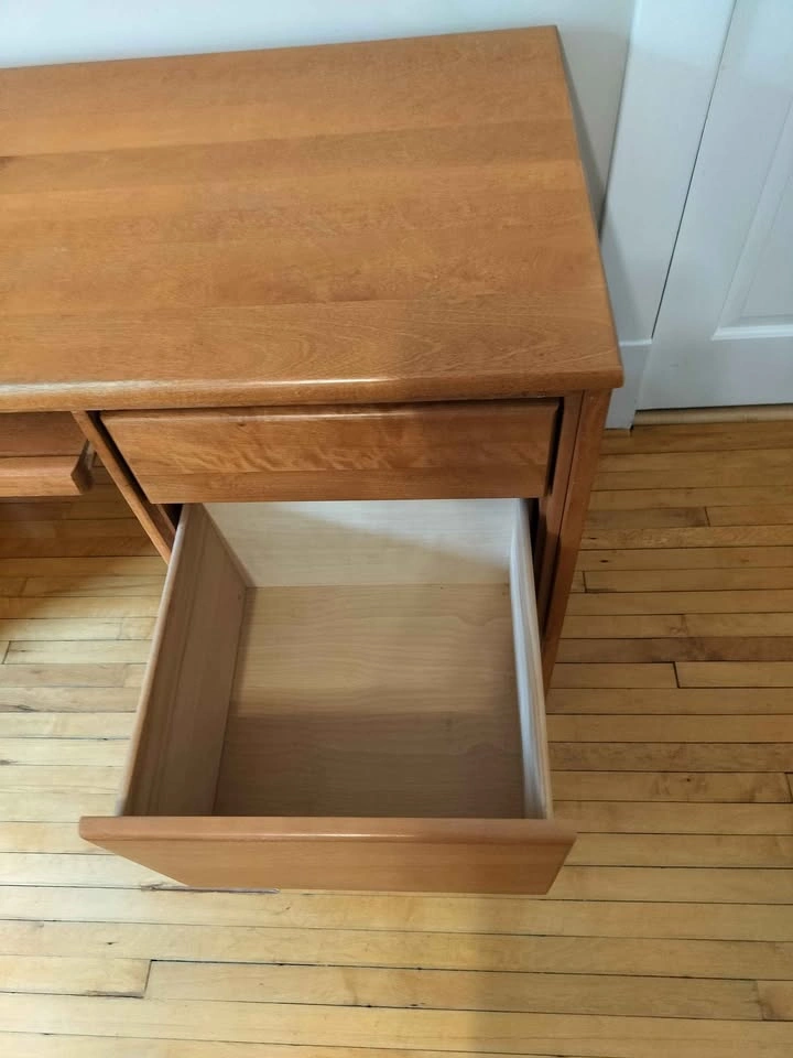 Solid Oak Computer Desk with Keyboard Tray - photo 4