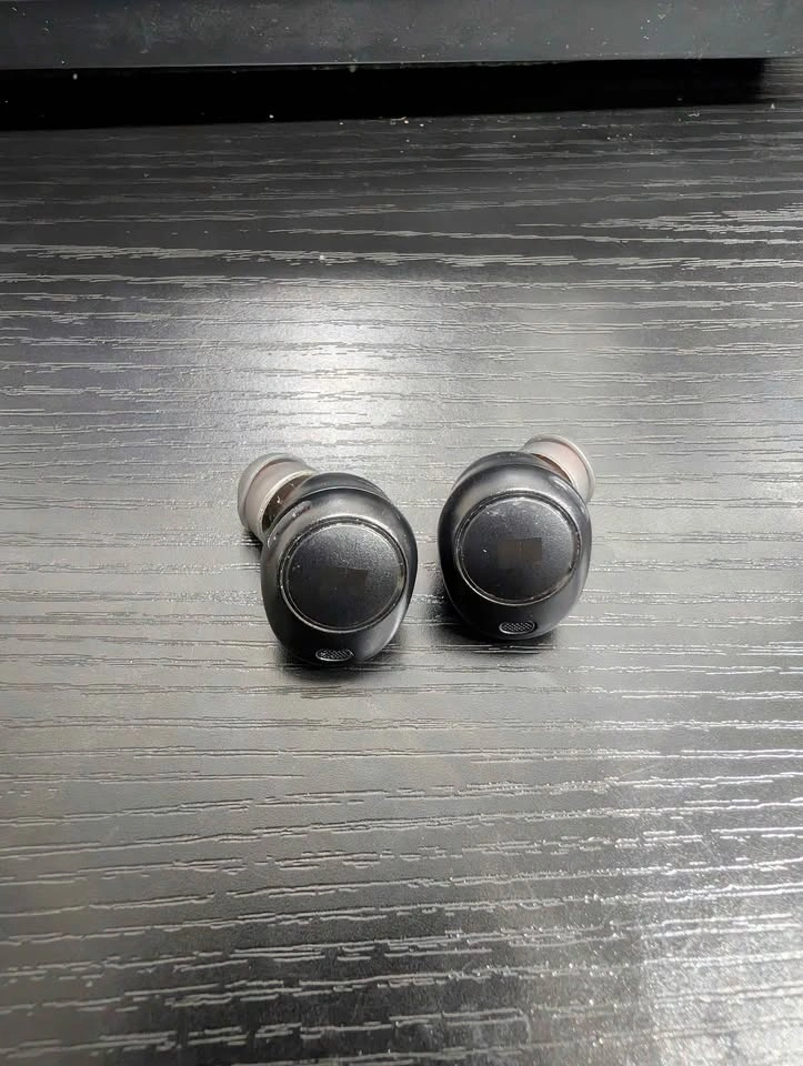 Monster Wireless Achieve Airlinks 300 - photo 2