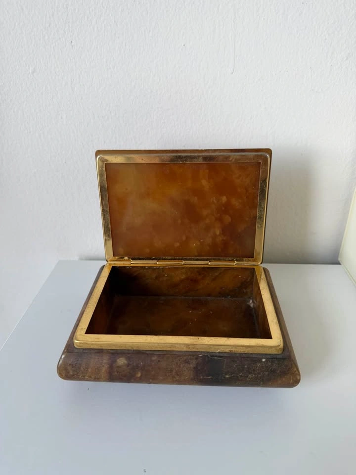 Vintage Carved Amber Stone Trinket Box - Brass Hinged Box - photo 4